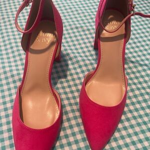 NWOT Size 7.5M Crown & Ivy Pink Faux Suede Pointed Toe Heels